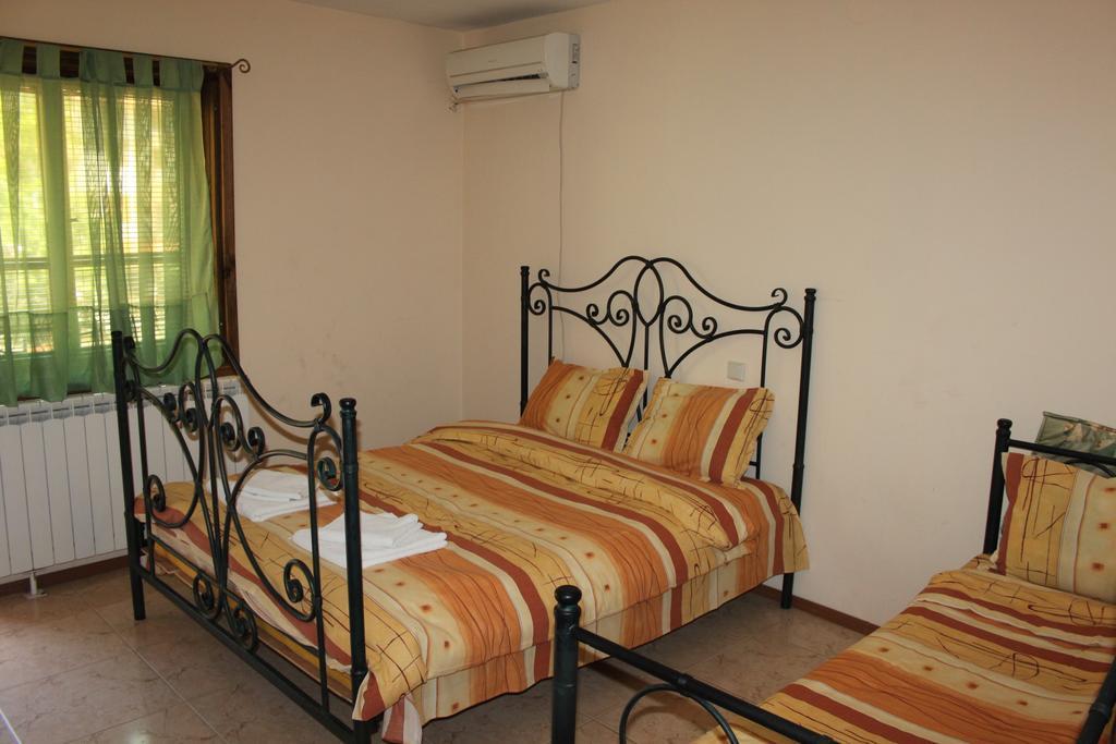 Guest House Chinarite Сандански Номер фото