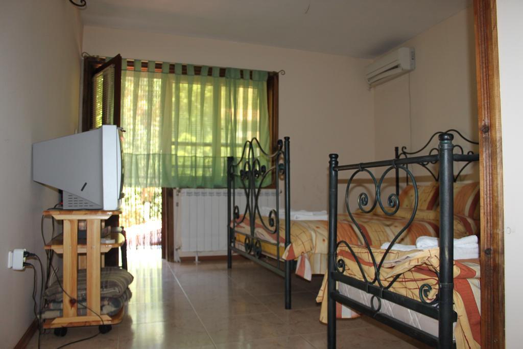 Guest House Chinarite Сандански Номер фото